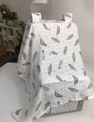 Универсално покривало за стол за кола - перца