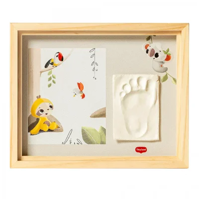 Декоративна фото рамка от естествено дърво, за снимка и бебешки отпечатък на ръчичка или краче Tiny Love Simple Frame Wooden, стилно паспарту с цветни илюстрации 1006.001