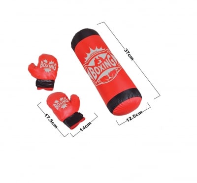 Боксова круша с ръкавици