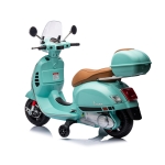 Електрически мотор Vespa GTS Super зелен