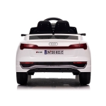 Ел.джип Audi SQ8 бял