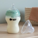 Самостерилизиращо се бебешко шише за хранене Tommee Tippee Advanced Anti-Colic+, 260 мл, 0м+, с иновативна система за намаляване на коликитеTT.0027