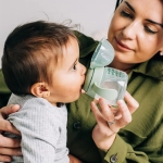 Неразливаща се чаша Tommee Tippee Soft Spout с мек накрайник с антибактериална технология BACSHIELD, с дръжки, в зелен цвят с декорация Бухал, 150 мл, 4м+ 0288