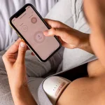 Безжична електрическа помпа за изцеждане на кърма Tommee Tippee Made For Me HANDS-FREE, с мобилно приложение, до 4 часа работа на батерия, с биберон Closer to Nature 0м+ TT.0263