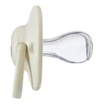 Комплект от 2 бр. ортодонтични залъгалки Tommee Tippee ANY TIME със симетричен силиконов биберон, 6-18м, бежова и зелена с декор KIND, в кутия за стерилизиране TT.0275