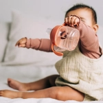 Неразливаща се чаша Tommee Tippee Soft Spout с мек накрайник с антибактериална технология BACSHIELD, с дръжки, в розов цвят с декорация Лисиче, 150 мл, 4м+ 0286