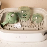 Неразливаща се чаша Tommee Tippee Soft Spout с мек накрайник с антибактериална технология BACSHIELD, с дръжки, в зелен цвят с декорация Бухал, 150 мл, 4м+ 0288