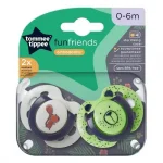 Комплект от 2 бр. ортодонтични залъгалки Tommee Tippee FUN FRIENDS със силиконов биберон, 0-6м, забавна декорация на щита, в кутия  за стерилизиране 0245